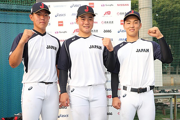 侍ジャパンu 18代表始動 清宮は柵越えで好調をアピール U 18 チームレポート 野球日本代表 侍ジャパンオフィシャルサイト