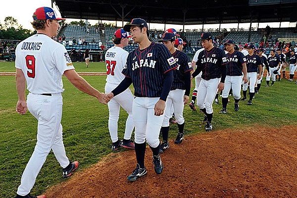 2019 PANINI USA 大学野球 日本代表 佐藤輝明 4枚限定 直筆