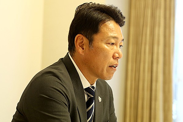 スタンド投入れボール◆ 井端弘和 直筆サインボール 巨人 侍ジャパン監督 Amazon.co.jp: スタンド投入れボール 井端弘和 直筆サインボール