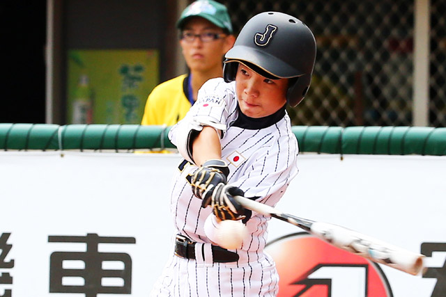 先頭打者安打でチームを勢いづけた花岡秀太選手(所沢リトルリーグ)