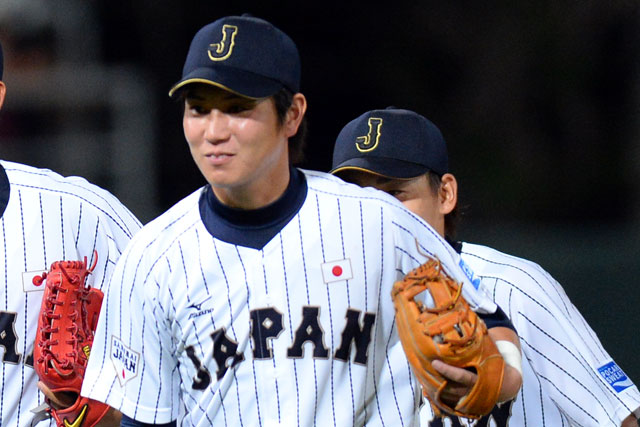 侍ジャパントップチーム選手紹介 川端慎吾 東京ヤクルトスワローズ トップ 選手紹介 野球日本代表 侍ジャパンオフィシャルサイト