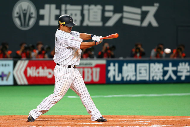 先制点をたたき出した平田良介選手(中日)