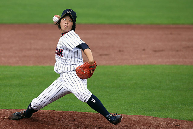 先発はメンバー20名中最年少の清水美佑(埼玉栄高3年)