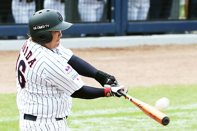 5回裏 石田悠紀子(新波)のタイムリーで追加点を奪う