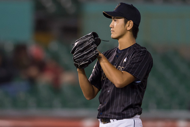 2番手・笠原大芽(福岡ソフトバンク)が安定したピッチングで三者凡退に抑える