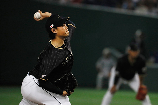 先発マウンドはトップチーム初選出の左腕・石田健大(横浜DeNA)