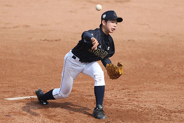 6回、二死2塁から相澤白虎(小手指ファイターズ)がマウンドにあがった