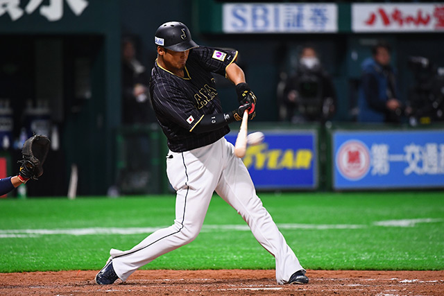 5回 中田翔(北海道日本ハム)の犠牲フライで追加点
