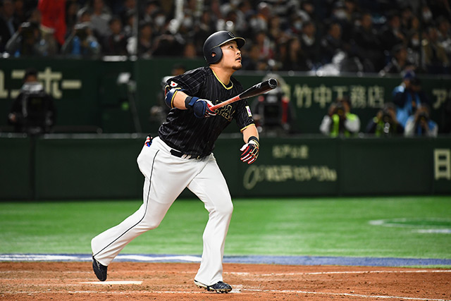 8回表 筒香嘉智(横浜DeNA)が2試合連続の2ランを放ちダメ押し
