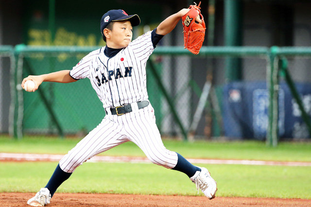 3回1安打無失点に抑えた先発・加藤滉大(名東千種リトル)
