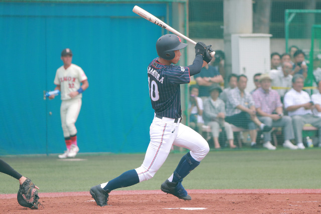 中村奨成(広陵)は6番DHで出場