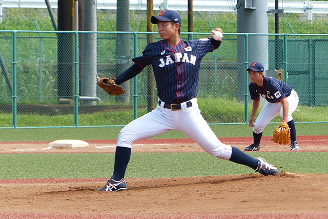 先発の小田嶋真美(横浜隼人高3年)