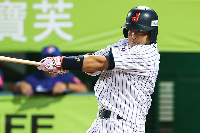 1回、菅野剛士(日立製作所)が先制のタイムリー三塁打を放つ