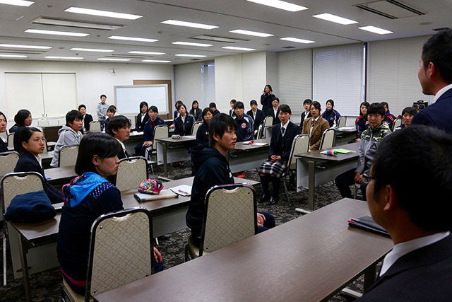 全体ミーティングで合宿を締めくくった
