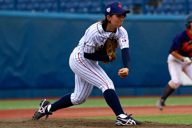 開志学園高との練習試合に登板した水流