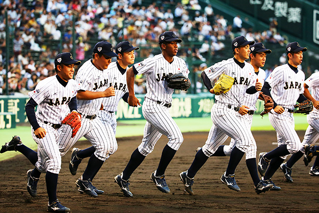 1年生清宮の勝負強い一打に吉田正尚は2本塁打 高校日本代表 対 大学日本代表 プレイバック U 18 チームレポート 野球日本代表 侍ジャパンオフィシャルサイト