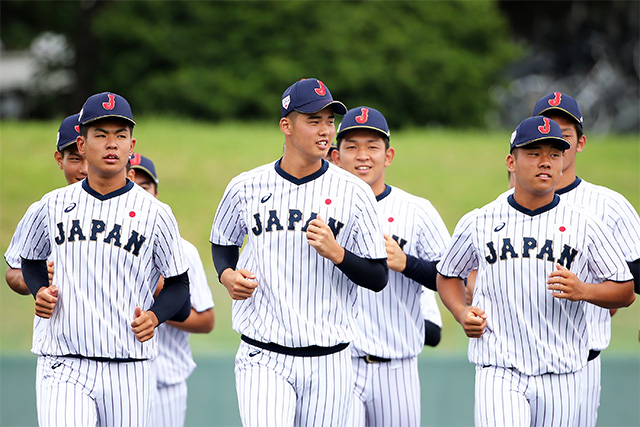 明大との練習試合は終盤に粘りを見せ引き分け 決戦の地 宮崎へ出発 U 18 チームレポート 野球日本代表 侍ジャパンオフィシャルサイト