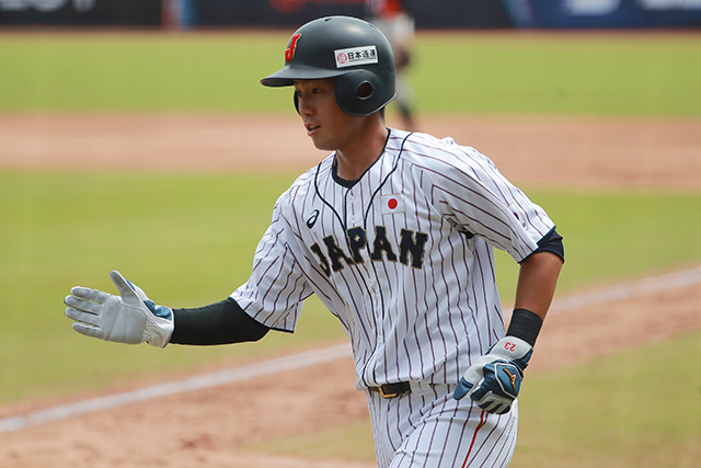 左中間へ適時三塁打を放った大河(横浜DeNA)