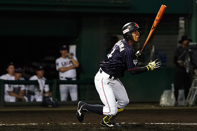 5回 児玉亮涼(九州産業大)がライトへ同点タイムリー