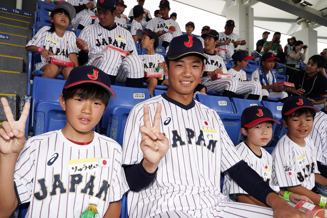 侍ジャパンu 18代表 野球体験イベント みらいの侍 を開催 U 18 チームレポート 野球日本代表 侍ジャパンオフィシャルサイト