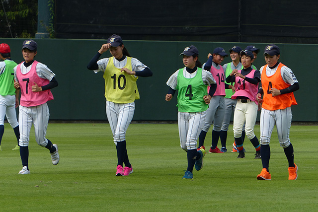 前日に続き侍ジャパン女子代表のトライアウトを開催 代表選手20名は