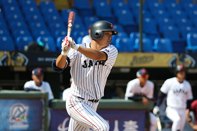 3回、タイムリーを放つ皆川仁(日本生命)