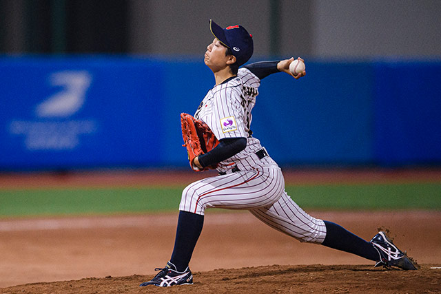 先発の左川楓(福知山成美高)