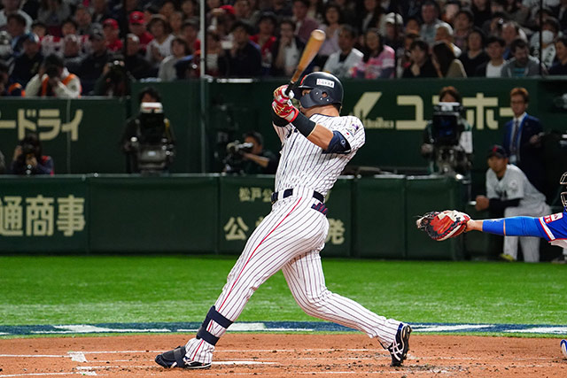 山田哲人の逆転弾 若手投手陣の好投で日韓戦を制し10年ぶりの世界一に輝く トップ 試合レポート 野球日本代表 侍ジャパンオフィシャルサイト