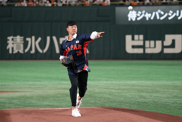 税込) 侍ジャパンＷＢＣ日本代表村上宗隆選手ユニフォーム WBC 野球