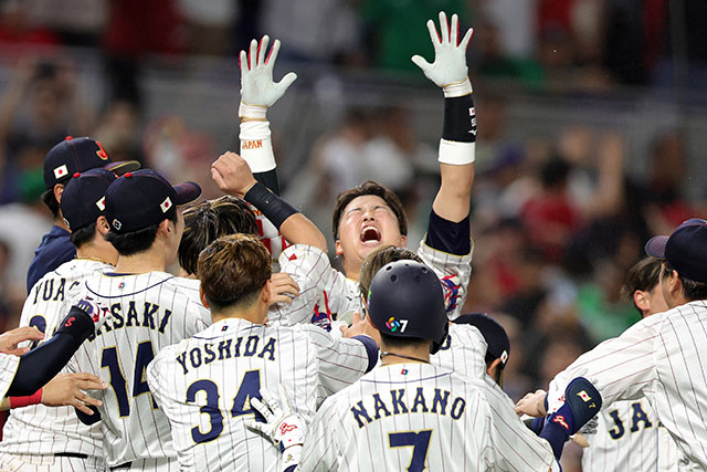 ★ラーズ・ヌートバー 直筆サインボール★WBC2023 チャンピオン★日本代表