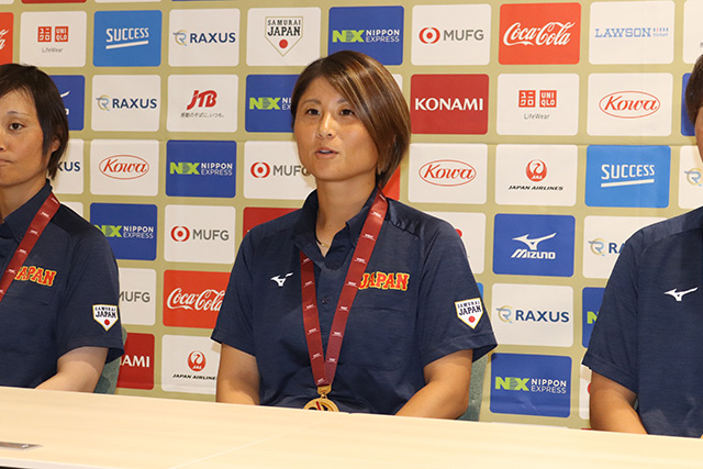 7連覇の喜びを語る出口彩香(埼玉西武ライオンズ・レディース)