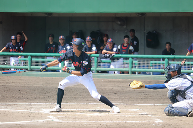 先制打を打った川上慧(明石ボーイズ)