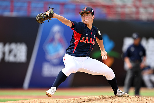 先発の櫻井椿稀(鶴岡東高)