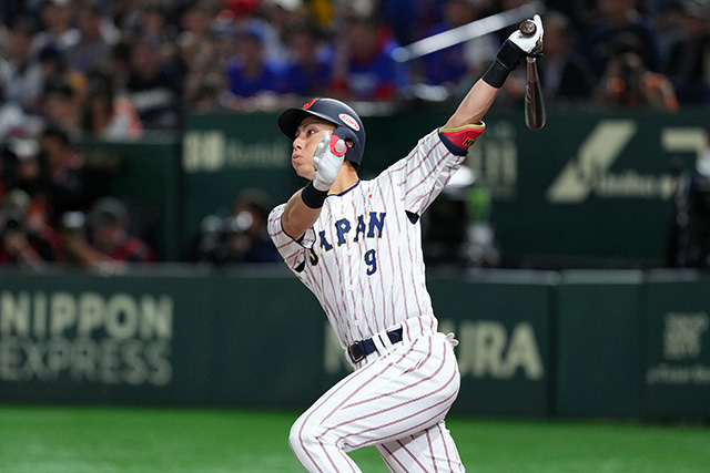 村林一輝(楽天)のソロ本塁打で先制