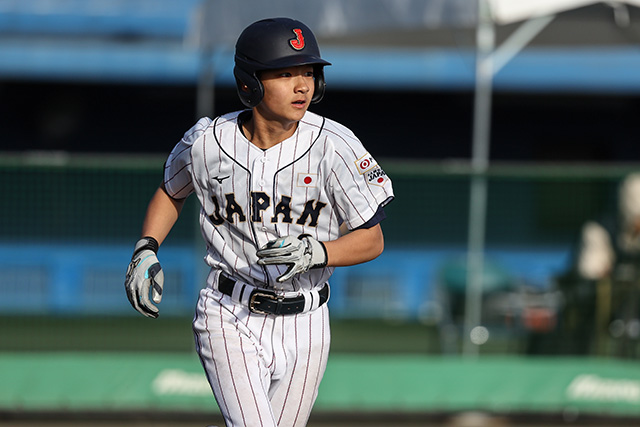 タイムリー二塁打を放った惣宇利銀河(神明サンダーズ)