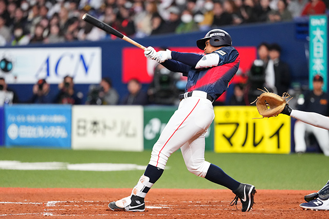 万波中正(日本ハム)犠飛で追加点