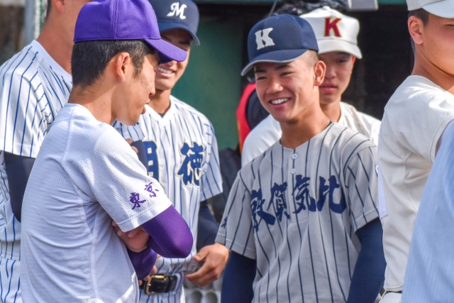 岡部飛雄馬(敦賀気比)と坂本慎太郎(関東第一)