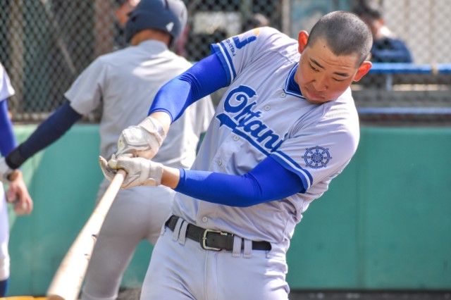 田西称(小松大谷)