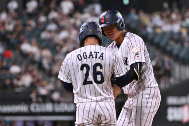 タイムリーを放った平川蓮(仙台大)