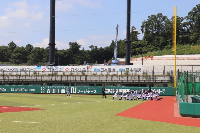今年開場したジャイアンツタウンスタジアムで練習が行われた