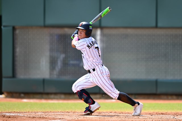 タイムリー三塁打を放つ中島辰徳(熊本泗水ボーイズ)