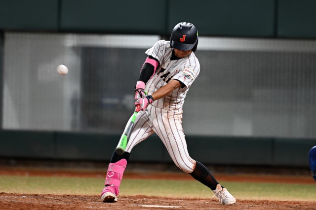 舩山大翔(東名古屋ボーイズ)のタイムリーで同点