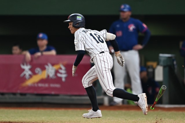 タイムリーを放った成田遥喜(熊谷リトルシニア)