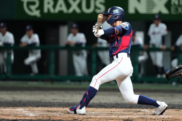 横山悠(山梨学院)の犠飛で追加点