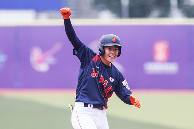 タイムリー二塁打を放った金田涼々(平成国際大)